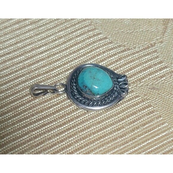 VTG Native American Blue-Green Turquoise Sterling Silver Filigree Pendant - Picture 8 of 8